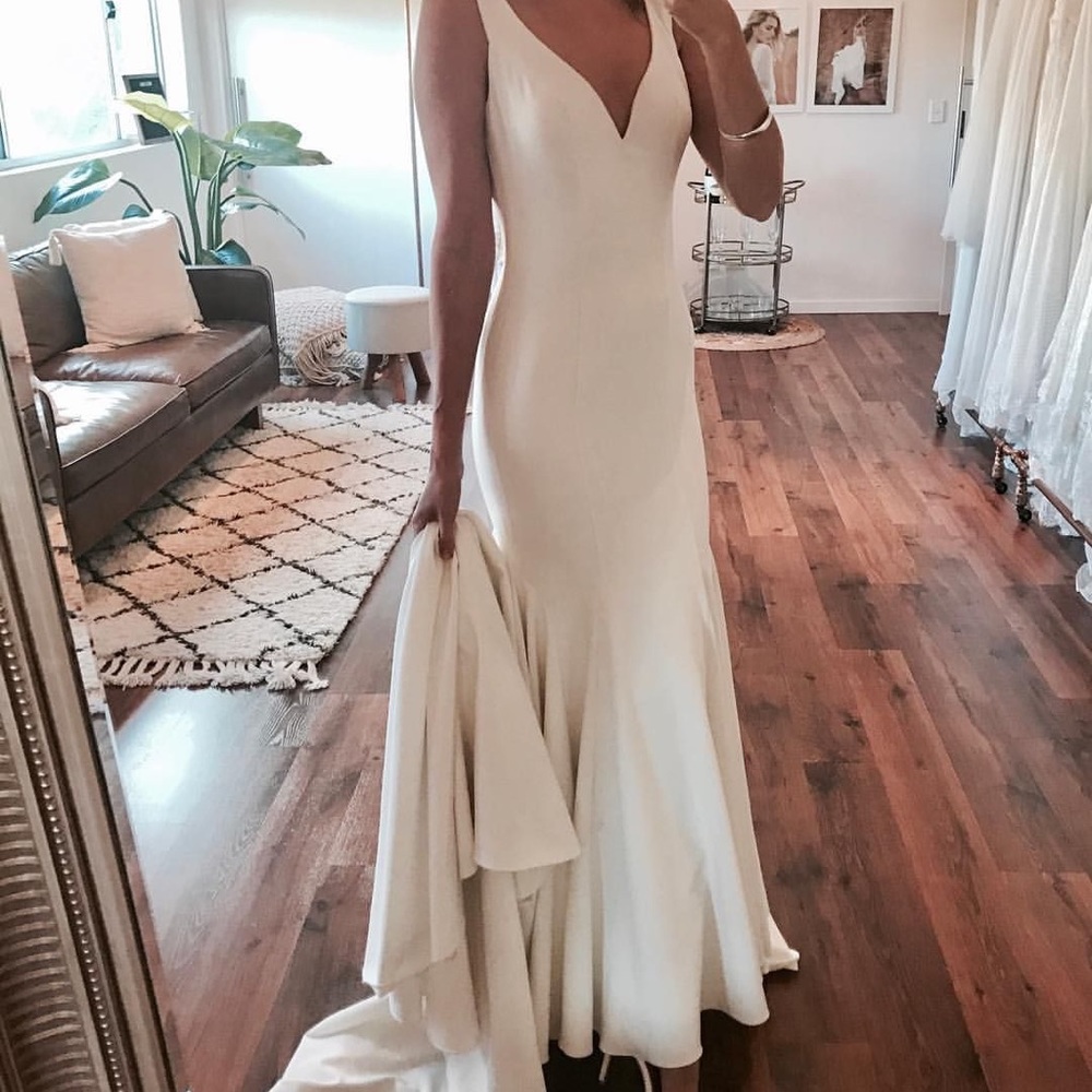 Made With Love Harper Wedding Dress - Picture 2 of 4